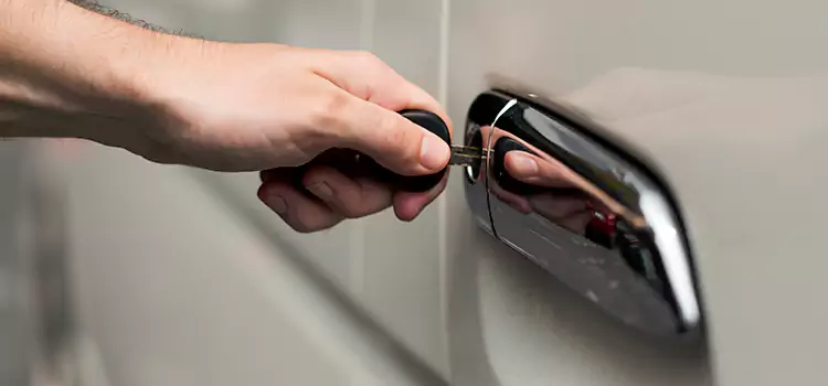 Why Choose Our Auto Locksmith Team in Bell, CA?