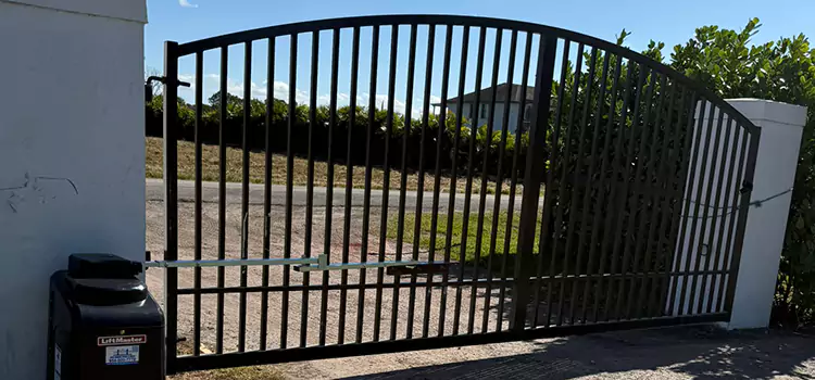 Driveway Fence Repair Bell
